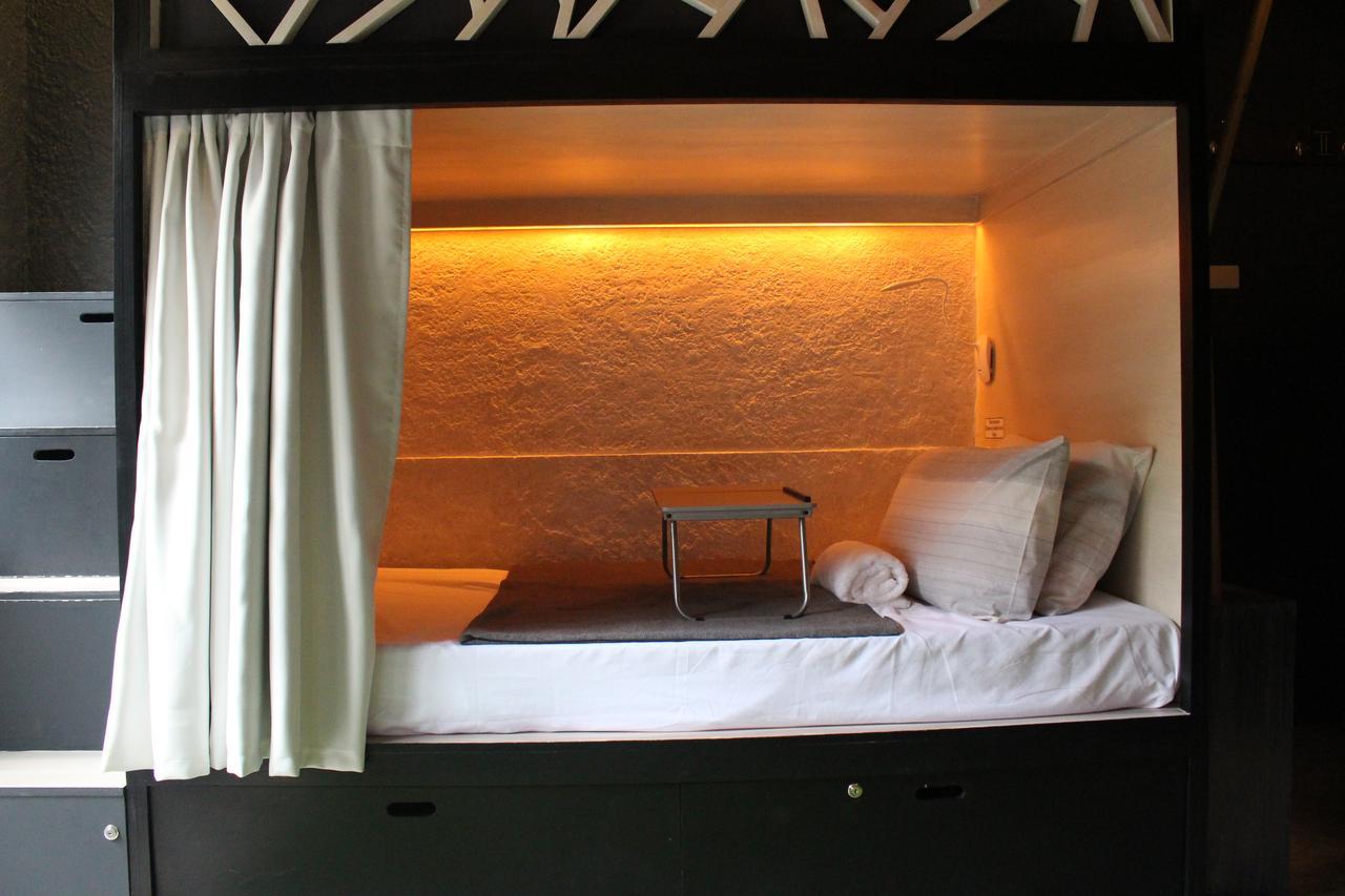 The Cavern Pod Hotel & Specialty Cafe El Nido Exterior foto